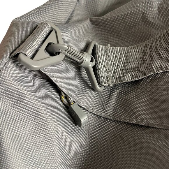 Outdoor Products Giant Grey Duffle Bag Water-Resistant With Shoulder Strap & Zip - Picture 7 of 16
